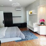Nhà trệt 4 lầu mới, hẻm 8m điện biên phủ thông, gần bàn cờ, dt 4.2x14m, giá rẻ 10.8 tỷ