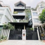 Bán nhiều căn biệt thự himlam quận 7 , diện tích 7,5x20, 10x20 - giá 35 tỷ