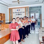Khu vip - siêu phẩm nhà 1 trệt 3 lầu - ở sang - giá giảm sốc 1,3 tỷ - kinh doanh đỉnh