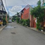 Bán gấp nhà c4 - 243m2 - ngay chợ thủ đức - gần ubnd - 10.5 tỷ - lh: 0777333979