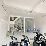 Mặt tiền hậu giang - đường 30m - 6.4*12 5 tiện kinh doanh mua bán sầm uất