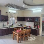 Bán gấp biệt thự sân vườn 240m2 mặt tiền đường tân hòa, phường hiệp phú, tp. thủ đức, chỉ 20 tỷ