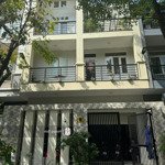 Biệt thự đường số 18 kdc ven sông (7x18m) trệt + 2 lầu áp mái đẹp