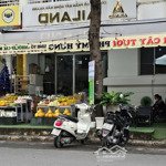 Cho thuê mặt bằng trước nhà, có mái che quận 7, giá tốt 10 tr, phù hợp bán cafe sinh tố, đồ ăn