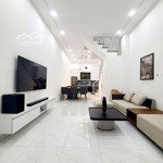 Rất hiếm nhà mặt ngõ 2 thoáng vĩnh viễn- nhà đẹp full nội thất ở luôn- rất gần phố- khu dân trí cao