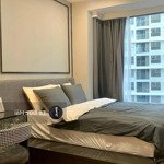 Cho thuê siêu phẩm 3 phòng ngủmidtown căn góc nội thất cao cấp view sông giá bán 61 triệu / tháng. hot