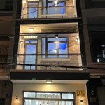 Cực hottt . nhà ngay chợ tân mỹ . 1 trệt 2 lầu + sân thượng . giá chỉ 10ty2