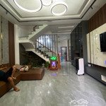 Bán nhà xóm chiếu quận 4 - hẻm ôtô - 5 tỷ nhỉnh - 4 tầng - tiện kinh doanh