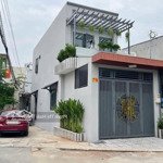 Hot!
nhà 2 tầng lô góc mới toanh, full nội thất, hẻm thông, gần ngã tư mk, 50m2, chỉ 4.6 tỷ