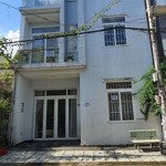 Bán nhà ngay trung tâm phường thạnh lộc, q12, nhà mới mua ở hay đầu tư đều tốt. hxh tận nhà