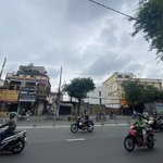 Bán mặt tiền cmt8, dt 4.2(nở hậu 7m) x 32m, trệt 4 lầu st, sầm uất