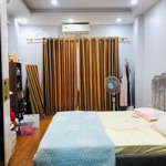 Bán nhà: bằng b, hoàng liệt, hoang mai, view hồ, 5 tầng 1 nhà ra oto đỗ: hơn 5 tỷ