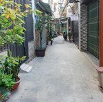 Nhà trệt hẻm cmt8, phường 11 quận 3, sổ hồng công nhận 82m2 đất