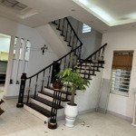 Bán biệt thự 4pn, 3wc, 198m2 giá tốt tại nguyễn văn lộc, mỗ lao, hà đông, hà nội