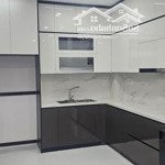 Bán nhà mặt phố trung tâm q. đống đa dt 106m x 5t. mặt tiền 4.5m. giá 30.9 tỷ