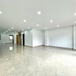 Cho thuê nhà nguyên căn làm vp công ty-showrom hoặc ở 5x21m-7x20m-9x21m,kc: hầm+4 lầu vạn phúc city