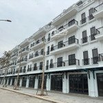 Chủ nhà cần thành khoản liền kề 1 hướng tây nam kđt đông dương residence