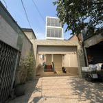 Số 1074 , ql 50 , phong phú , h bình chánh. dtxd 250 m2 , dt sàn 700 m2 , 1 trệt +3 lầu + tầng hầm