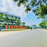 đối lưng trường đại học fpt đà nẵng. quá đẹp cho xây căn hộ!