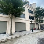 Hạ giá bán gấp lk số 3 nguyên cảnh dị ,hoàng mai , vi trí đắc địa ,giá cho nhà đầu tư