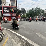 Chính chủ đang cần bán gấp - nhà mặt phố - vỉa hè đá bóng - kinh doanh sầm uất - 7 tầng thang máy