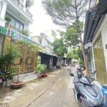 Nhà 3 tầng, hồ bá phấn, pla, 110m2, ngang 5.2m, ngay metro, xe hơi trong nhà, 7.3 tỷ