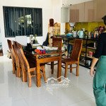 Nhà 4t 105m2 mt6m đối diện công viên giá rẻ nhất khu cách biển 200m đường rộng 8m lề 5m lãi 20tr/th