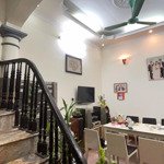Gia đình bán nhà riêng phố trung phụng, đống đa, 52m x 5t, 100m ra phố