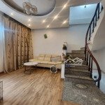 Bán nhà trường chinh chỉ 5,95 tỷ 30m2 nhà đẹp ở luôn, xe ba gác đỗ cửa