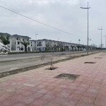 Bán biệt thự 200m2, kđt vườn cam, mặt vành đai 3.5 , giá chỉ 200 triệu/m2