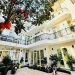 Bán biệt thự sân vườn đảo ngọc hồ tây, 165m2 3 tầng mới, gara ô tô an ninh tốt view hồ, giá 50 tỷ