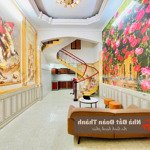 Cho thuê nhà 2,5 tầng ngõ 302 văn cao thông 139 ngô gia tự
