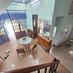 Bán nhà 3 tầng, đường ôtô đậu sân, nằm trung tâm vạn thạnh, thành phố nha trang