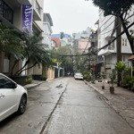 Bán nhà xuân diệu tây hồ dt 114/120m x 7t x mt 8m giá 38 tỷ có thương lượng