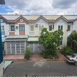 Bán nhà đs8 kdc hoàng quân gần trường cao đẳng fpt, trường đh tây đô, gần bến xe cần thơ