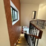 Mở bán villa tựa núi, full nội thất, mặt tiền kiệt 62 thanh hải thông ra quảng tế