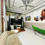 --bán nhà đường cách mạng tháng 8, phường 5 tân bình (4*14) - 3 tầng