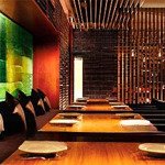 Cho thuê nhà mặt phố xuân diệu, quảng an, tây hồ có view mặt hồ tây dt 293m2 x 3 tầng mt 13,5m