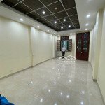 Cho thuê nhà riêng phố đại từ 50m2 x 5 tầng mt 4m thông sàn riêng biệt giá 24tr/tháng