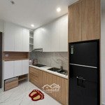 Căn hộ 2pn+ vinhome grand park - đầy đủ nội thất - giá thuê 13 tr/ tháng bao phí quản lý