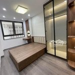 Nhà 5t đẹp phố hoa lư ngõ 3m cách oto 10m vừa ở vừa kd dt 18m mt 2,6m giá 4,85 tỷ
