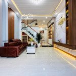 Sinh lời với căn nhà 4pn 44m2 giá 3ty290, nhà chủ bán lỗ ngay trần văn đang, quận 3 sổ riêng