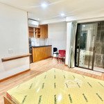 Cho thuê studio trệt cửa sổ lớn 30m2 sân vườn đẹp đủ full nội thất bình thạnh