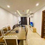Hoàng 3333 giá thật. bán căn hộ 64m2, 2n - 2wc, tại hà nội center point, tầng trung mát mẻ, full đồ