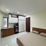 Bán căn hộ dv ccmini, lô góc, 2thoáng, cầu giấy , 70m, 7t , 18ph , dòng tiền 1.2tỷ/năm, 50m ra ô tô