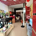 Ngay công viên phú hữu, thủ đứcô tô - 63m2, 4 tầng chỉ 5,x tỷ (còn bớt)