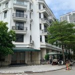 Cho thuê nhà mặt phố khu liền kề xuân la, dt 110m2 * 6 tầng, thông sàn, có tm, kinh doanh cực đỉnh