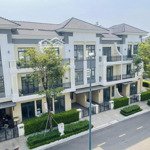 Bán nhà phố verosa park, 13,5 tỷ, 75m2, 5pn, 4wc, giá tốt nhất hiện tại. gọi khả phước 0938288225