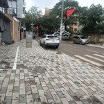 Chính chủ. bán nhà 3 tầng, lô góc, 3 mặt thoáng