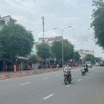 Mặt tiền đường lê trọng tấn.q tân phú hàng hiếm vị trí đẹp.
dt 8 x 11m cấp 4 giá 18.5 tỷ tl mạnh .